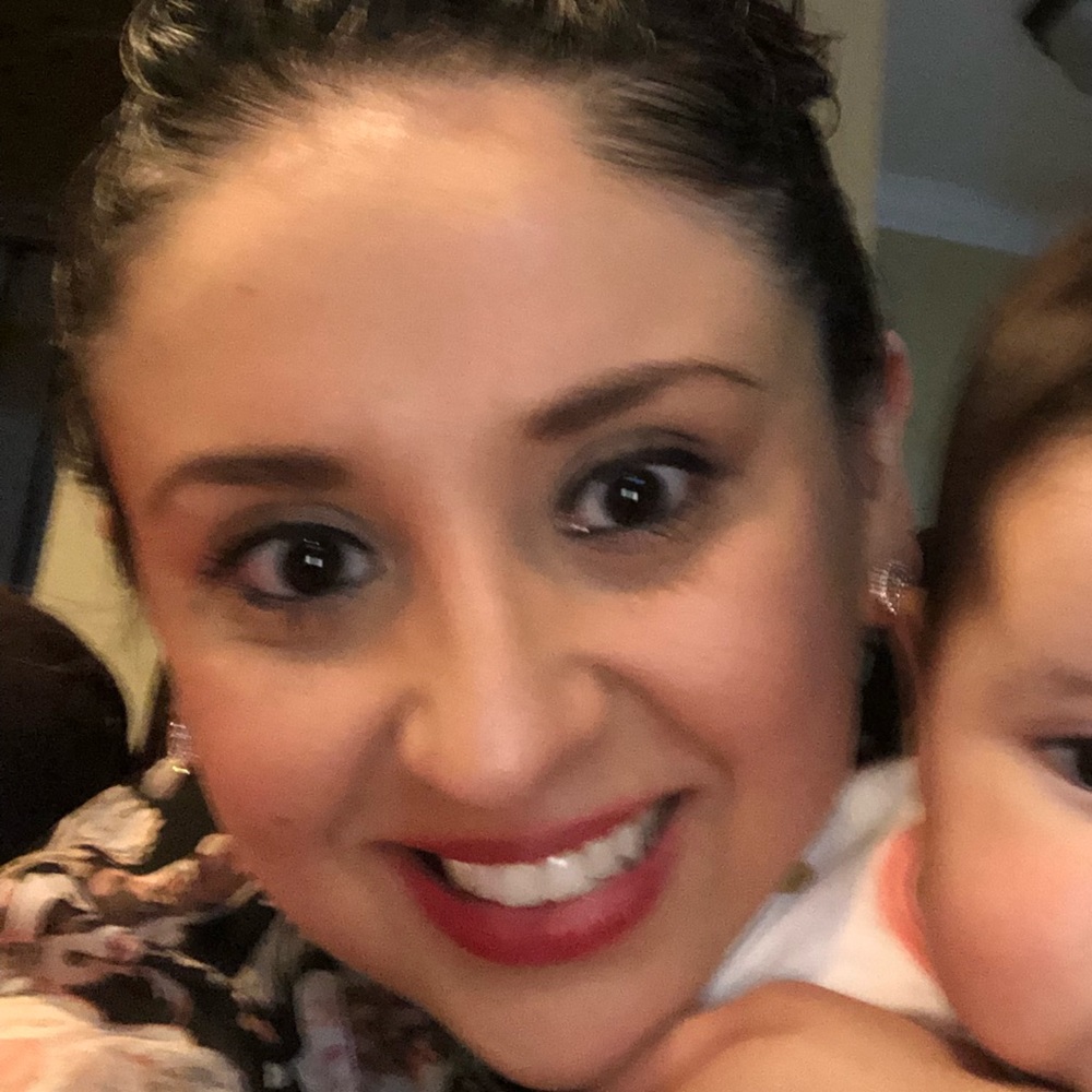Meet your Posher, Daniela